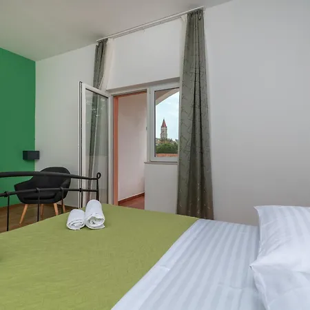 Guest house Lux Iii